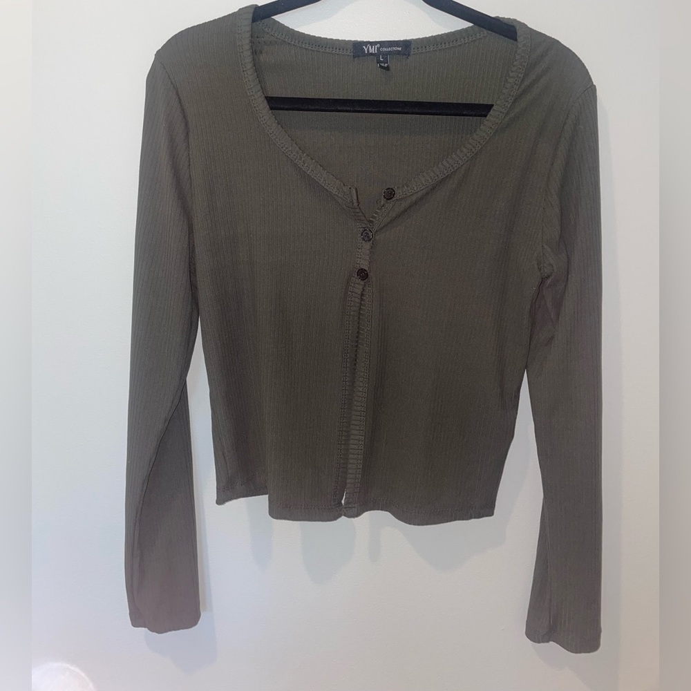 Army green v neck long sleeve top with buttons and slit